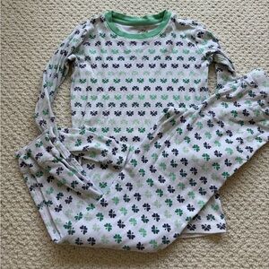 Primary Kids Pajama Set lucky at Patrick’s day! Size 8/9